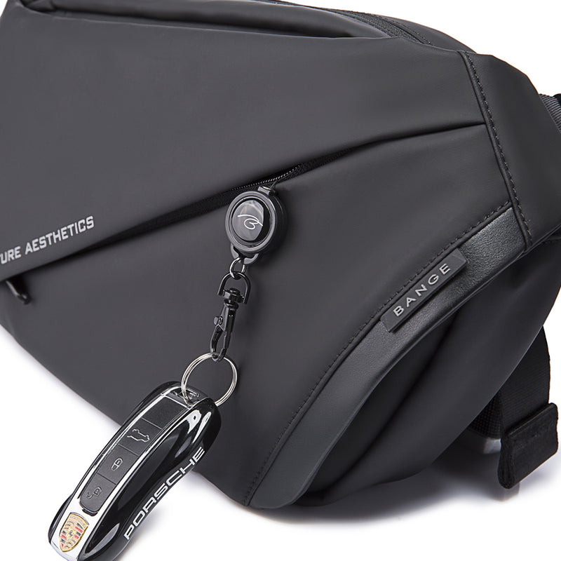 There is a zipper pocket on the front of the bag and a retractable key ring inside, you can ring your keys on it. 